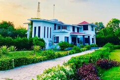 Whistling Woods Farmhouse