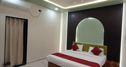 Hotel Ganesha Inn Room Type - Deluxe Room