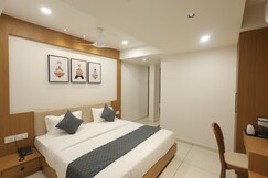 HOTEL MADHAV