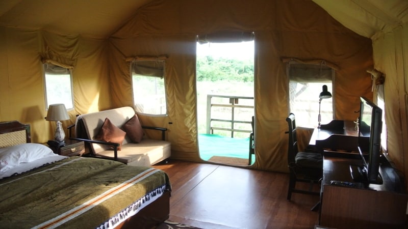 IRAI SAFARI RETREAT - Tap to explore photos