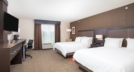 Holiday Inn Express Hotel & Suites Glasgow Room Type - 2 Queen Standard Communications Accessible