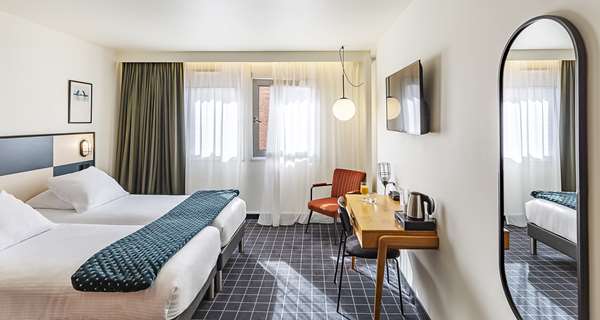 Best Western Plus Hotel Cargo - Tap to explore photos