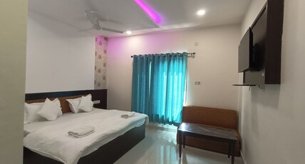 Hotel Bypass Khajuraho Room Type - DELUXE ROOM AC