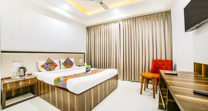 FabHotel Prime Sapphire Inn Room Type - Deluxe Room