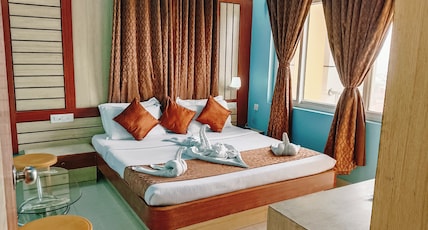 HOTEL SWARNA VILLA Room Type - AC Super Deluxe (Front sea view) HOTEL SWARNA VILLA Room Type - AC Super Deluxe (Front sea view)