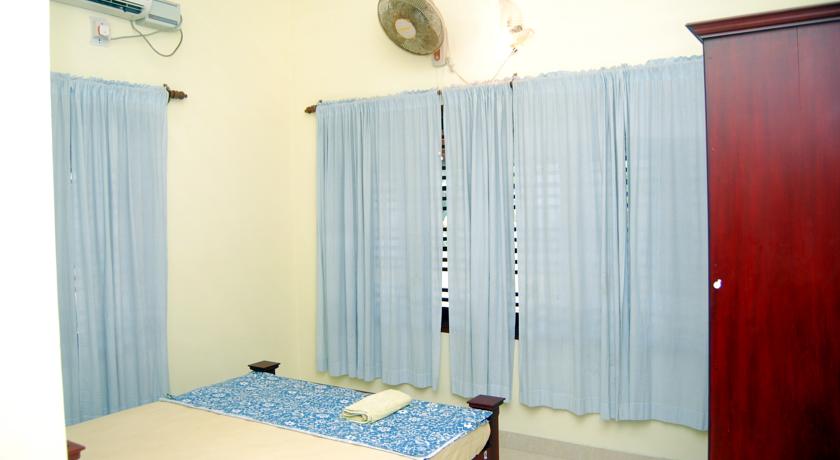 Sagar Heritage Cottage | Rooms & Caretaker - Tap to explore photos