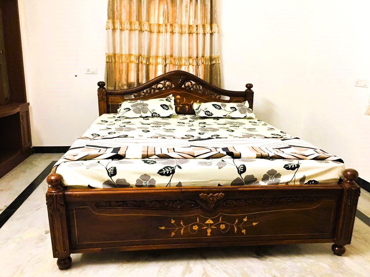 Golden Gate Serviced Apartments - Tap to explore photos