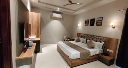 Infinity Hotels and Resorts Room Type - Balcony Suite Room with Garden View Infinity Hotels and Resorts Room Type - Balcony Suite Room with Garden View