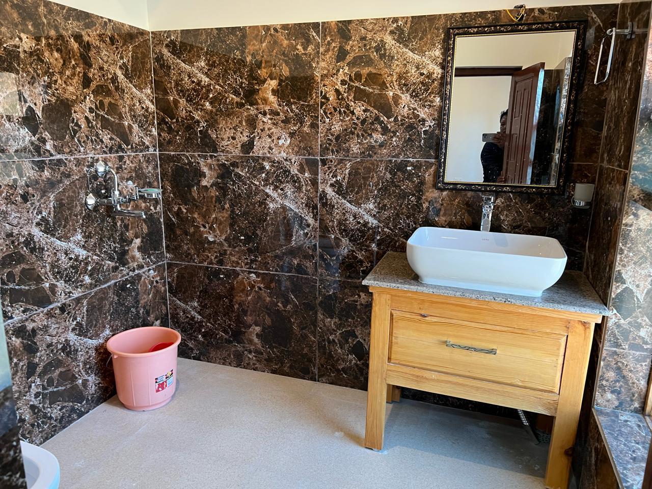 Hanle House - Tap to explore photos