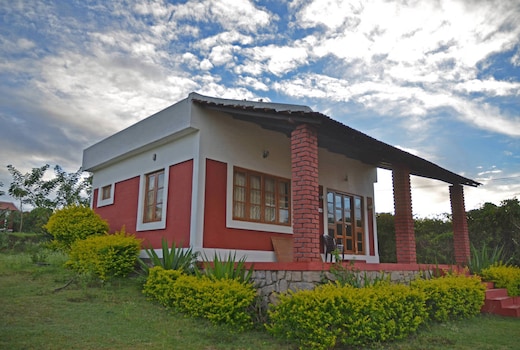 Safari Land Villa & Motel