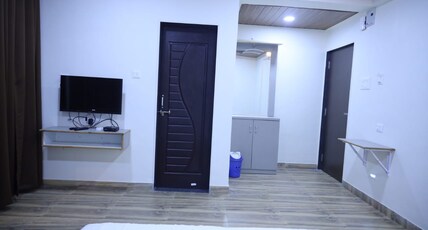 Sagar Hotel Veg Restaurant and Lodging Room Type - Deluxe AC room