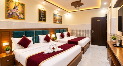 Hotel Gayatri Dham Near Prem Mandir Room Type - Deluxe Double Bed Room