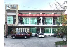 OYO 595 Klm Condotel