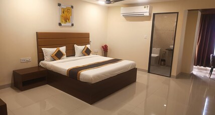 hotel the galaxy Room Type - super deluxe