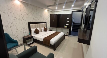 DHRUVAAN REGENCY Room Type - Premium Room