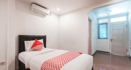 Dancenter Gunung Geulis Villagee Room Type - Indonesia Standard Twin