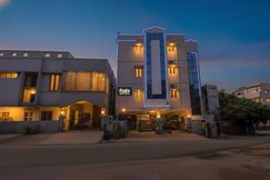 FabHotel Aditya Yatri Nivas - Nr. Tirupati Railway Station