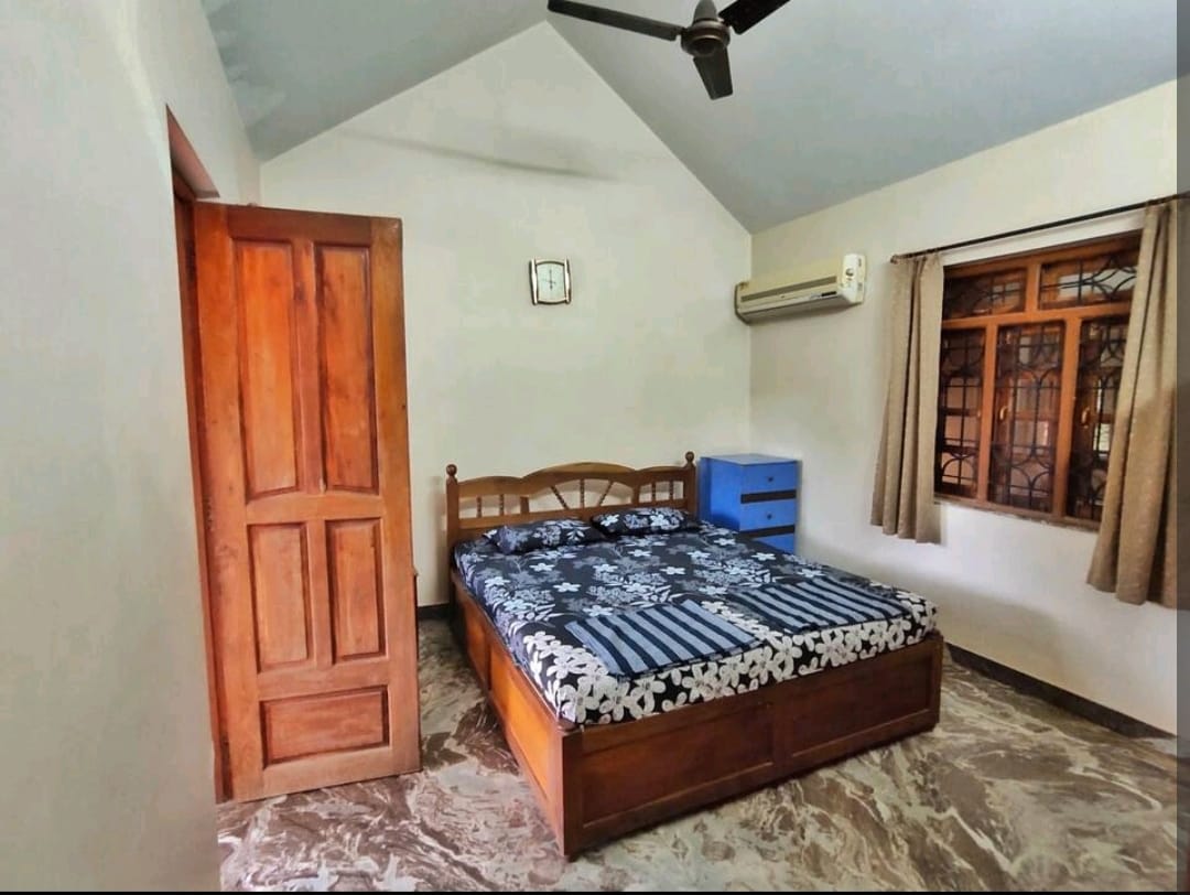 Martins Vacation Home - Tap to explore photos