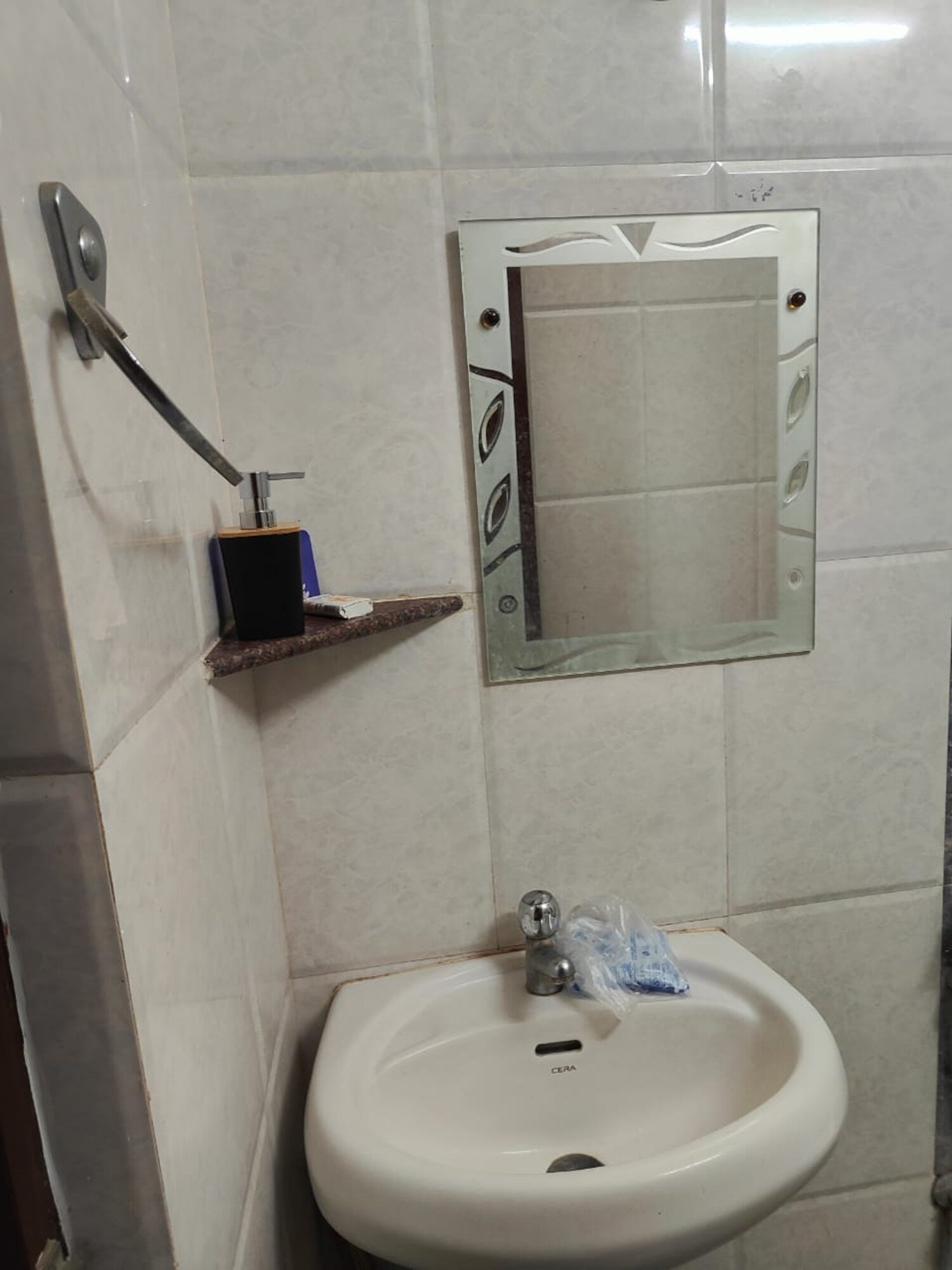 Seven Floor Homestay - Tap to explore photos