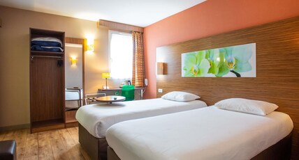 ibis Styles Bourges Room Type - Standard Room with 2 single beds