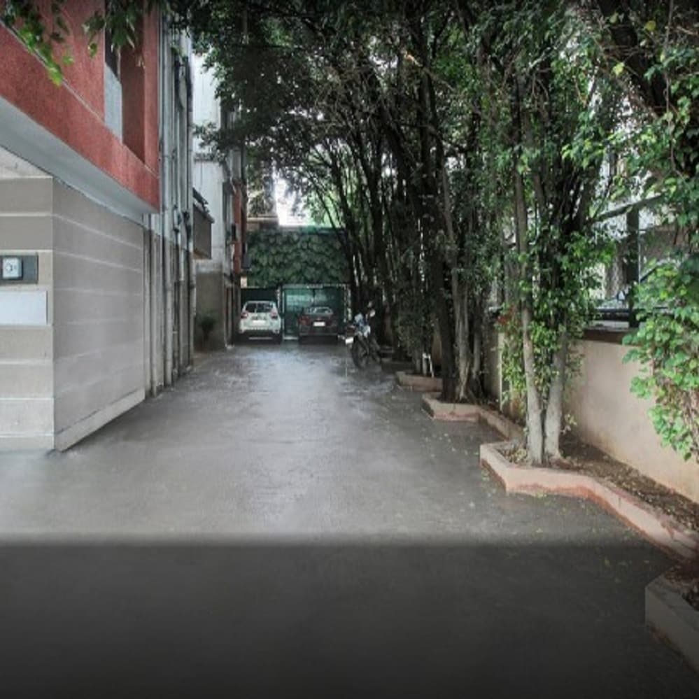 Hotel Royal Samrat - Tap to explore photos