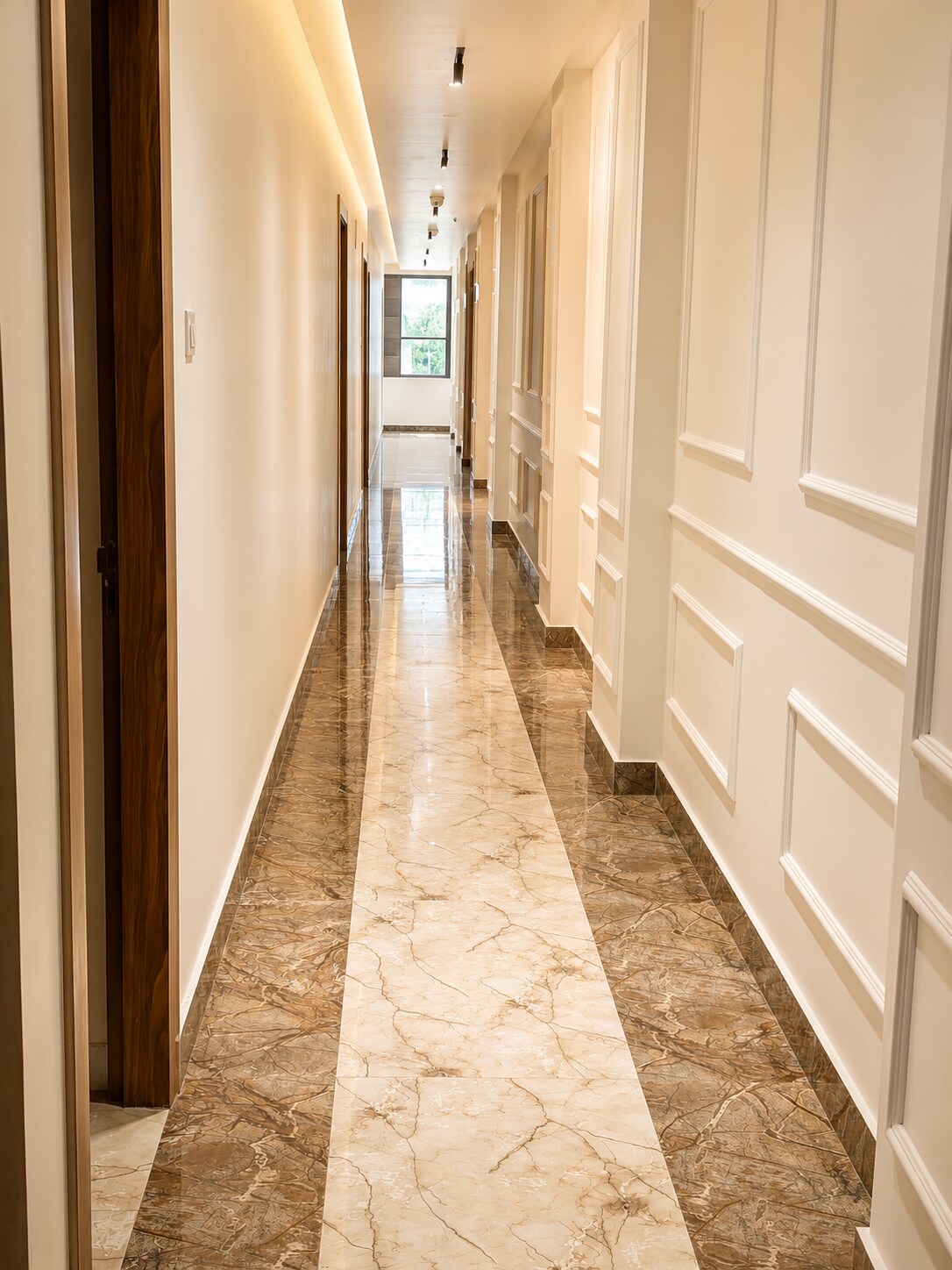 HOTEL VASTU PREMIUM - Tap to explore photos