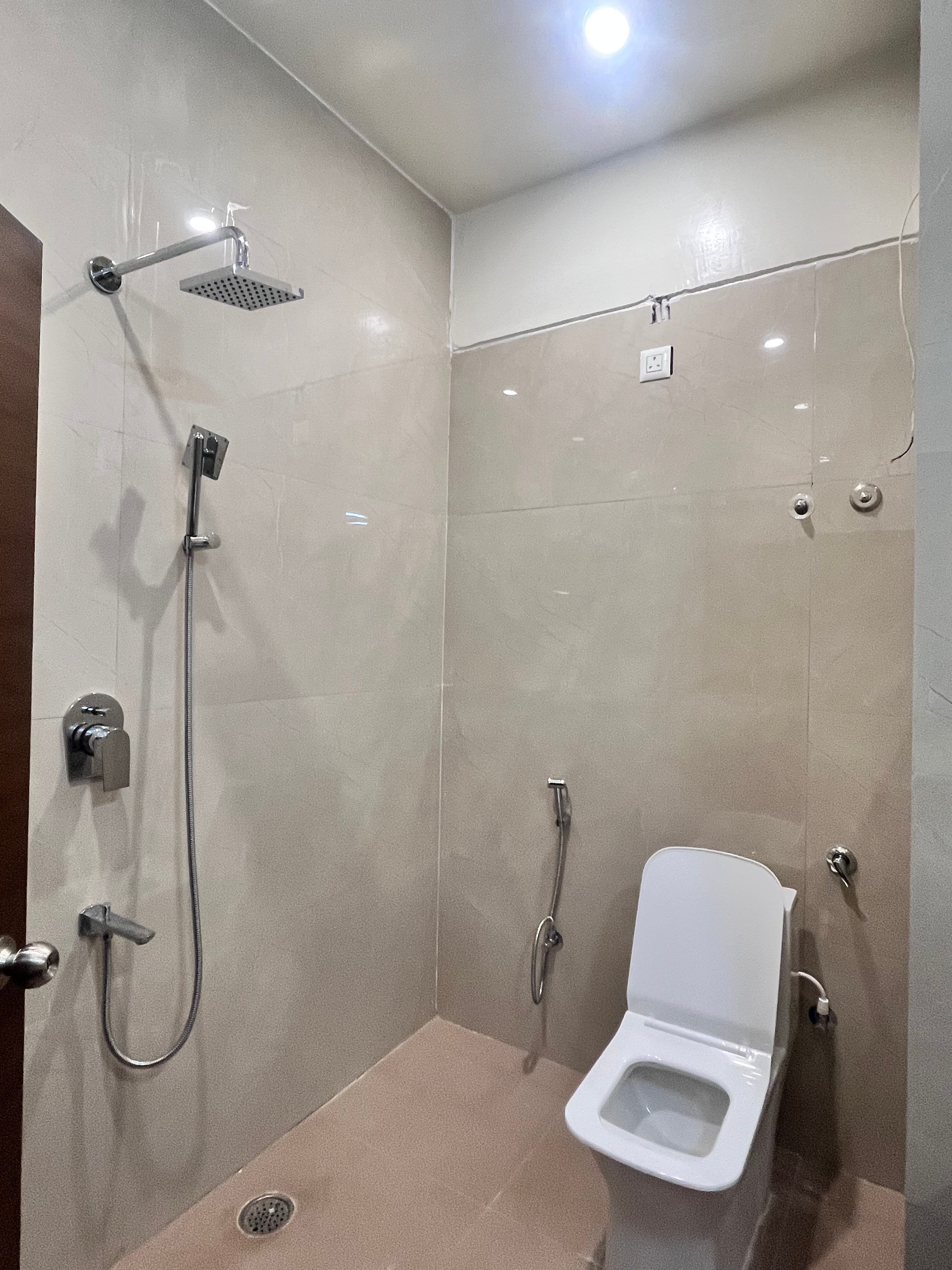 MRP RESIDENCY - Tap to explore photos