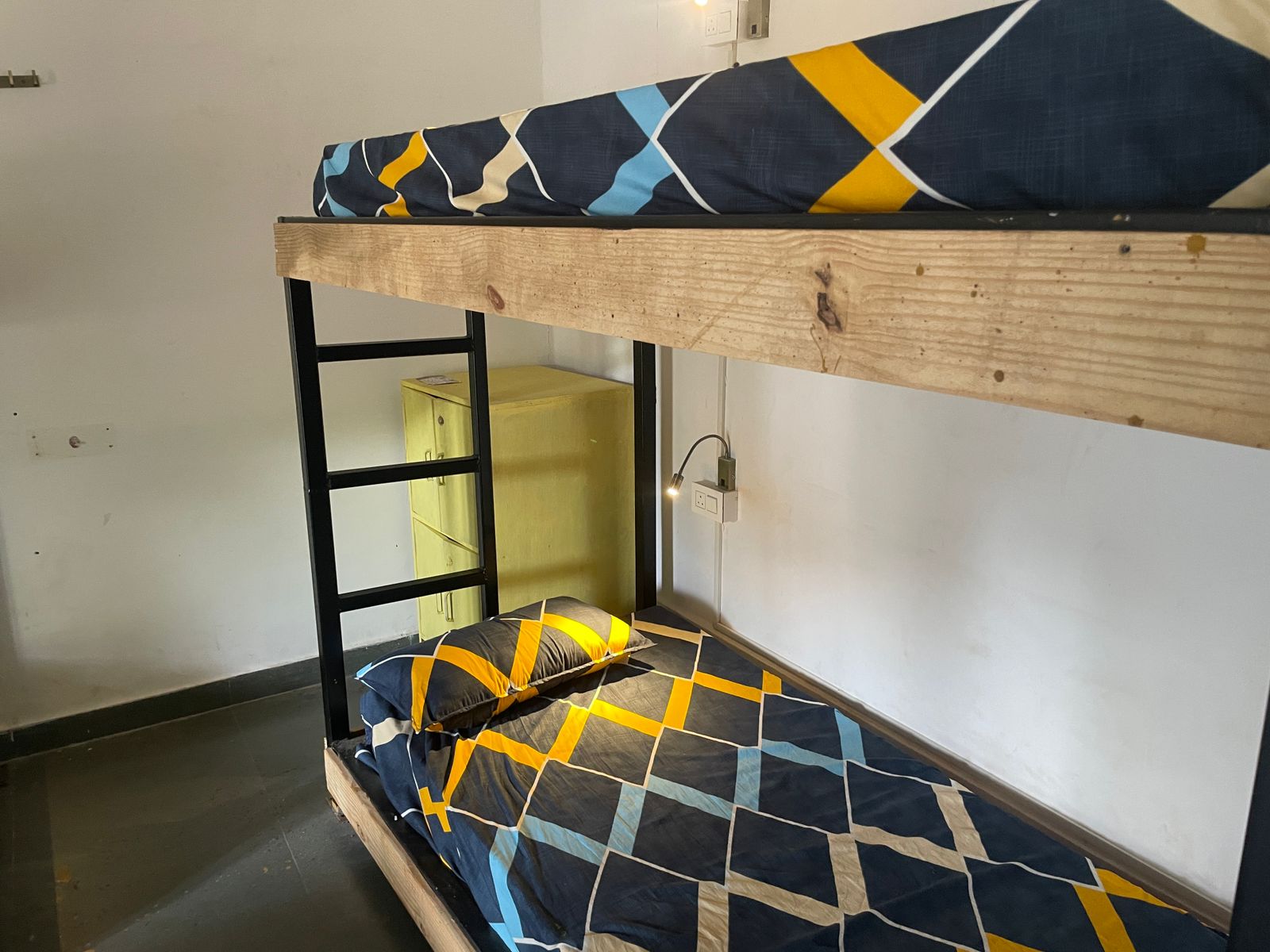 Urban Mad  Villas & Studio - Tap to explore photos