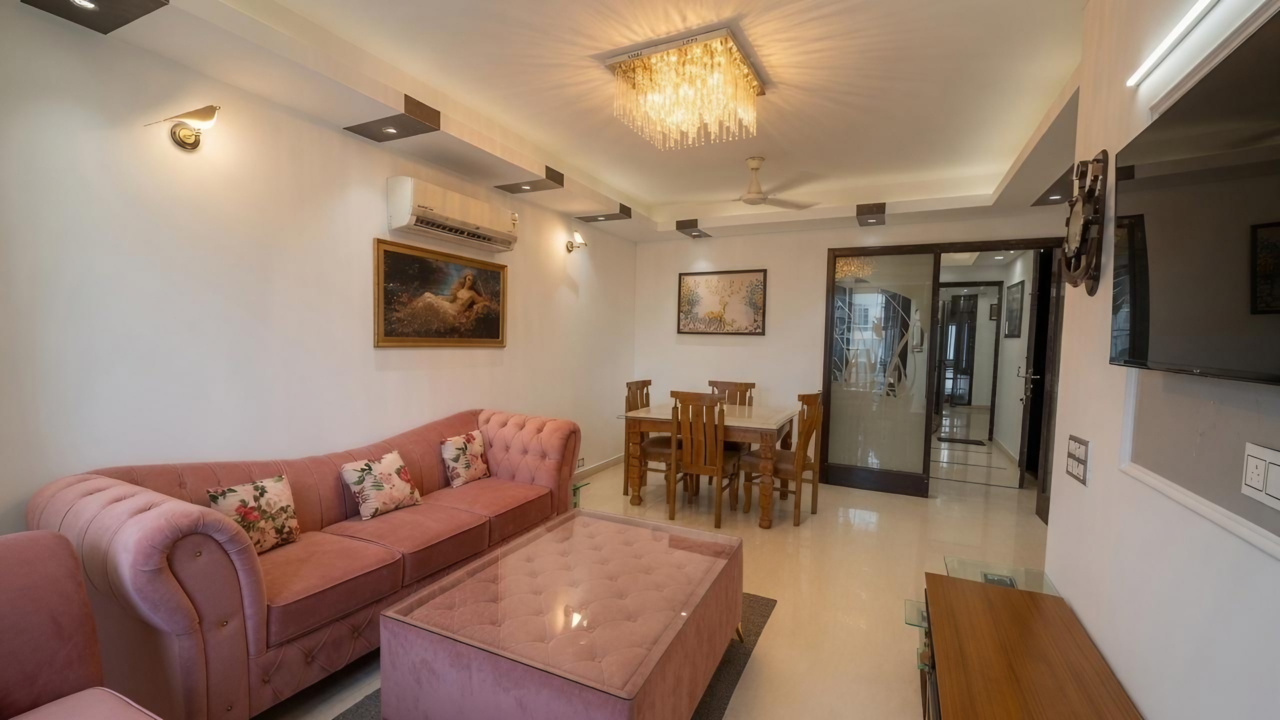 Fortune Home Service Apartment E-120 3BHK Saket - Tap to explore photos
