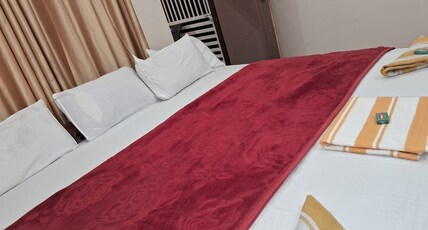 Variyath Homestay | Thirunelli Temple West Nada View Room Type - Standard Room with temple view