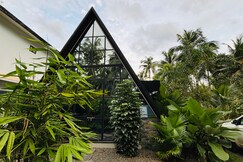 Cherry Blossom Chalet with Plunge Pool | near IIM Kozhikode