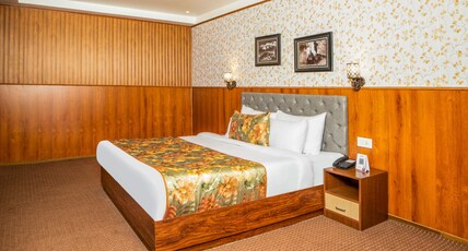 Summit Oakden Resort & Spa ( Mall Road ) Room Type - Deluxe Partial View Room