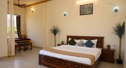 Baghin Resort Room Type - Deluxe Cottages Room