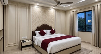 Hotel La Casa - Near Durgapura Railway Station Room Type - Suite Room