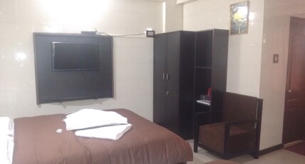 Hotel Nilgiris Room Type - Deluxe AC