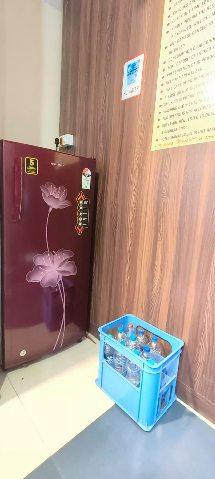 Almas Dormitory 24hours Air Condition - Tap to explore photos