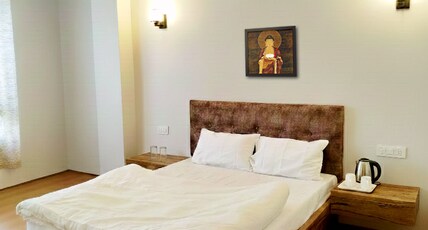 Pinecrest Aritar Room Type - Room No- 203 Mountain View - Deluxe Double Sharing Room