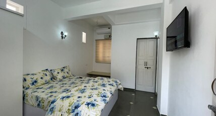 White House Kihim Beach Room Type - Couple Room (2Person)