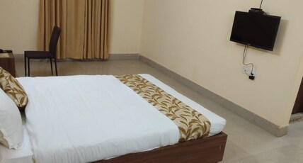 Hotel White House Room Type - Super Deluxe Non Ac