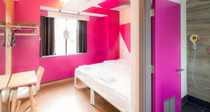 Generator Hostel London Room Type - Superior King