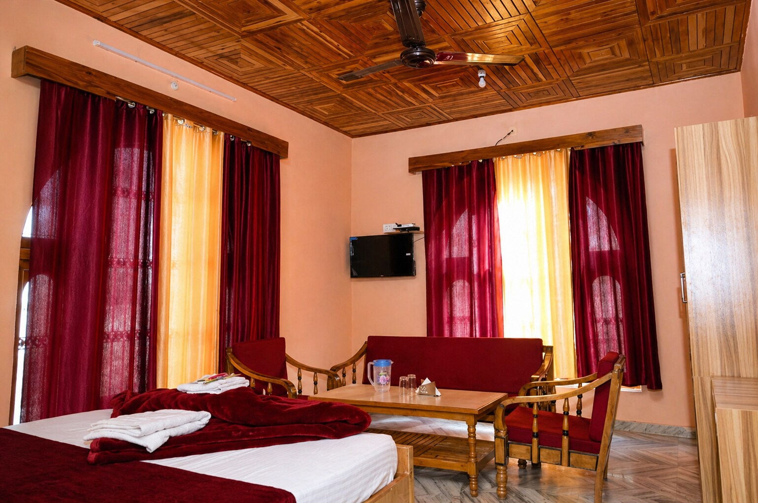 Malti Guest House - Tap to explore photos