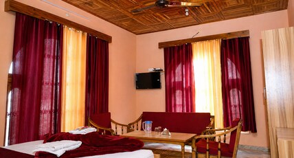 Malti Guest House Room Type - Deluxe Room Malti Guest House Room Type - Deluxe Room