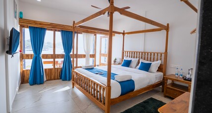 Dhainrains La Rocha Room Type - Deluxe Room