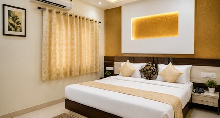 HOTEL GOLDEN BLISS Room Type - Deluxe Room HOTEL GOLDEN BLISS Room Type - Deluxe Room