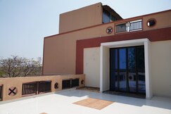 Tiger Top Club and Resort