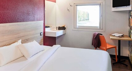 hotelF1 Bordeaux Nord Lormont Room Type - Tandem Room for up to 2 guests
