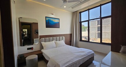 Shree Radha Raman Sarkar Dham Room Type - Deluxe Family Room