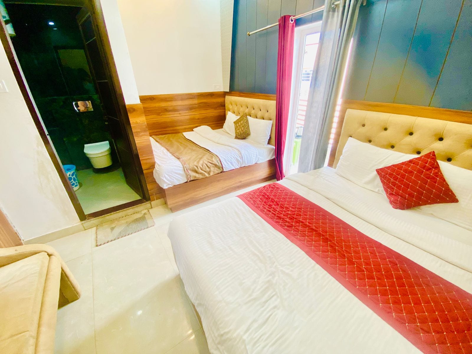 Hotel Rudraksh Villa - Tap to explore photos