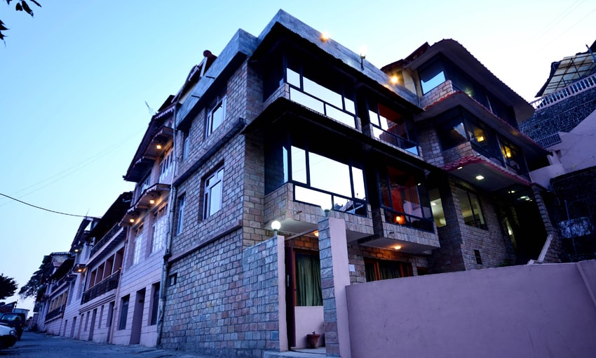 Hotel Himalaya - Tap to explore photos