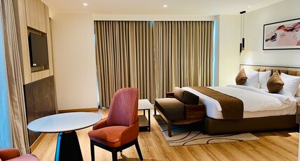 Hyphen Business Hotel Room Type - Premium Executive